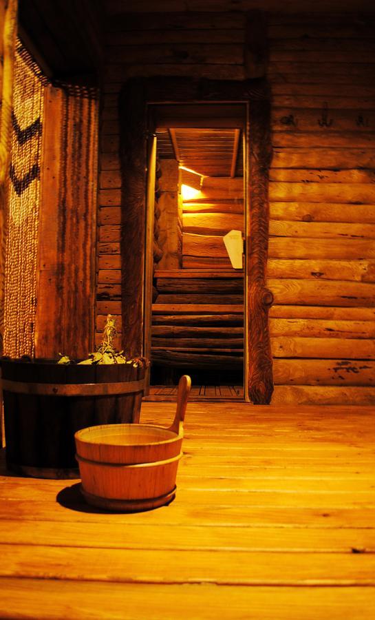 Hotel Restaurant Complex Roman'S Vishenki  Екстериор снимка