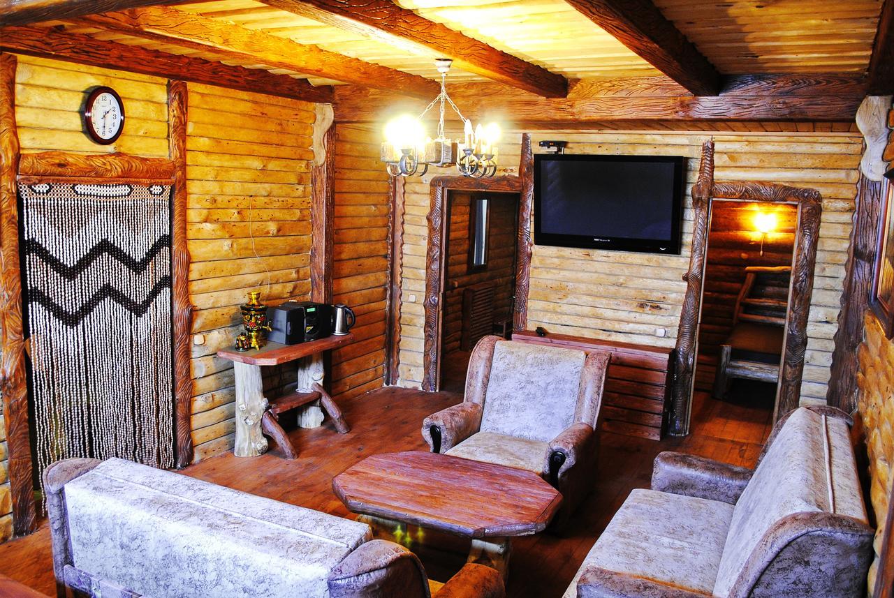Hotel Restaurant Complex Roman'S Vishenki  Екстериор снимка