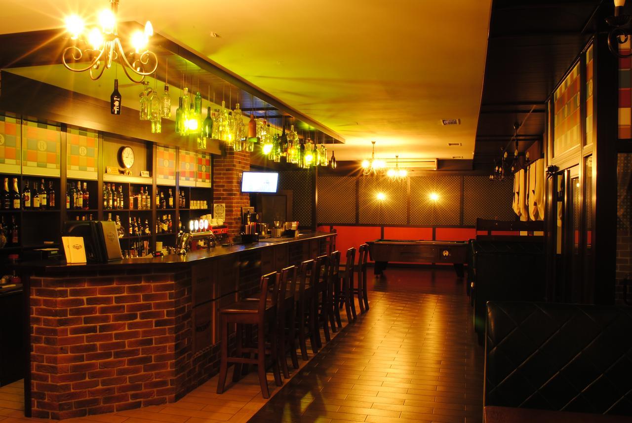 Hotel Restaurant Complex Roman'S Vishenki  Екстериор снимка